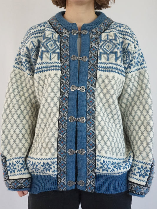 Nordstrikk Metal Clasp Cardigan - XL