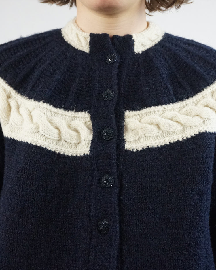 B&W Knitted Cardigan - M