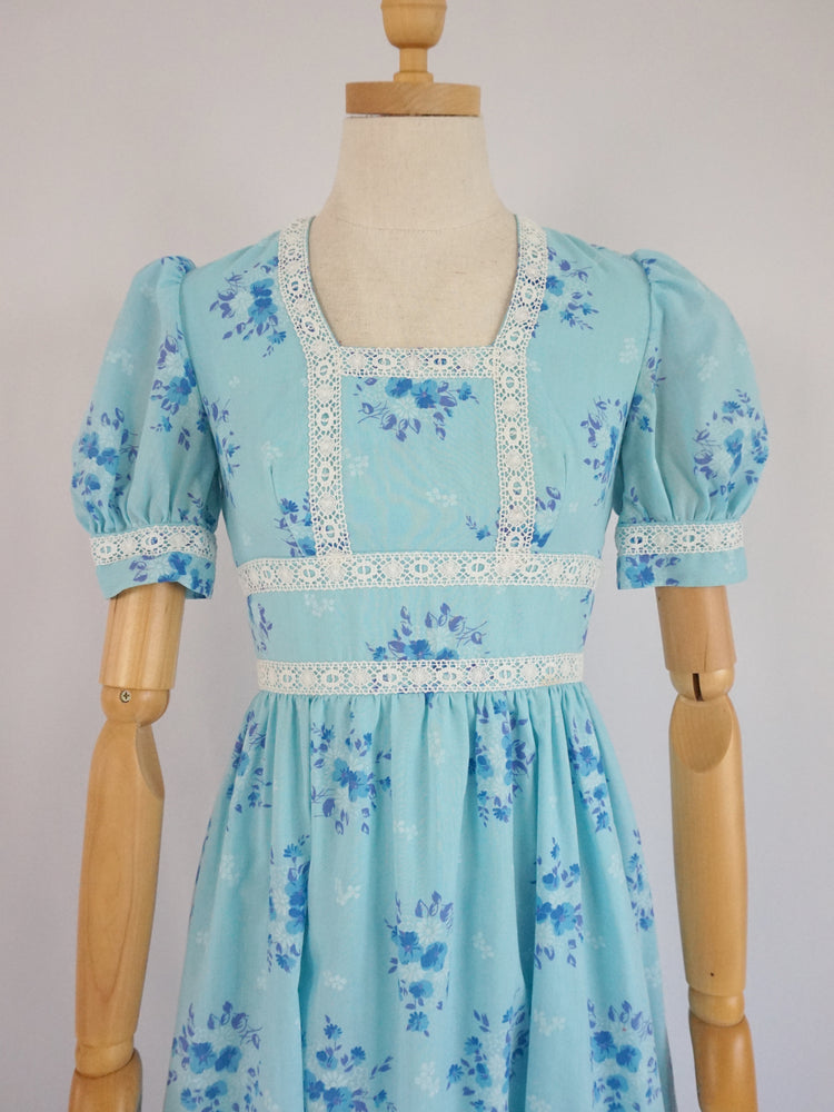 Light Blue Floral Prairie Dress - XS