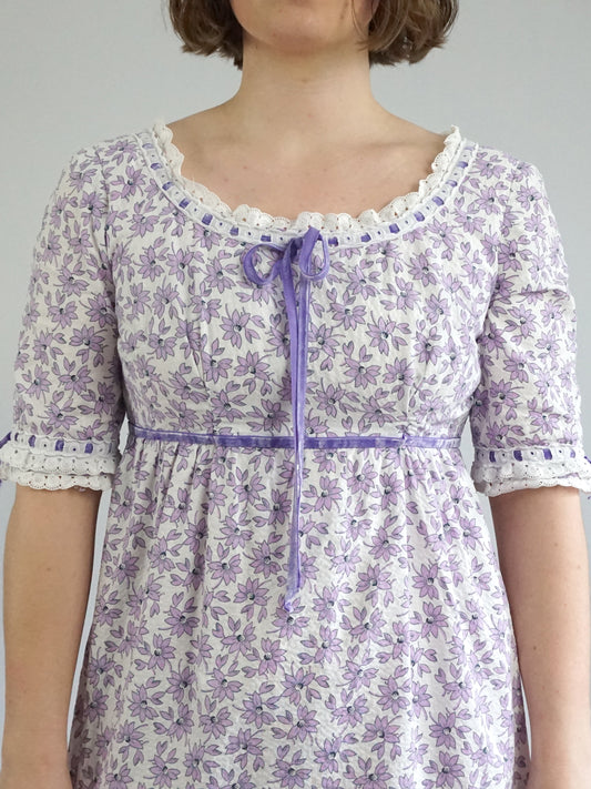 Floral Lilac Prairie Dress - M