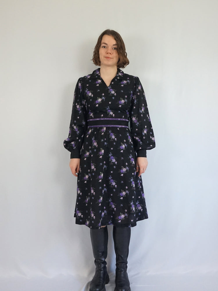 Black Ditsy Floral Dress - M