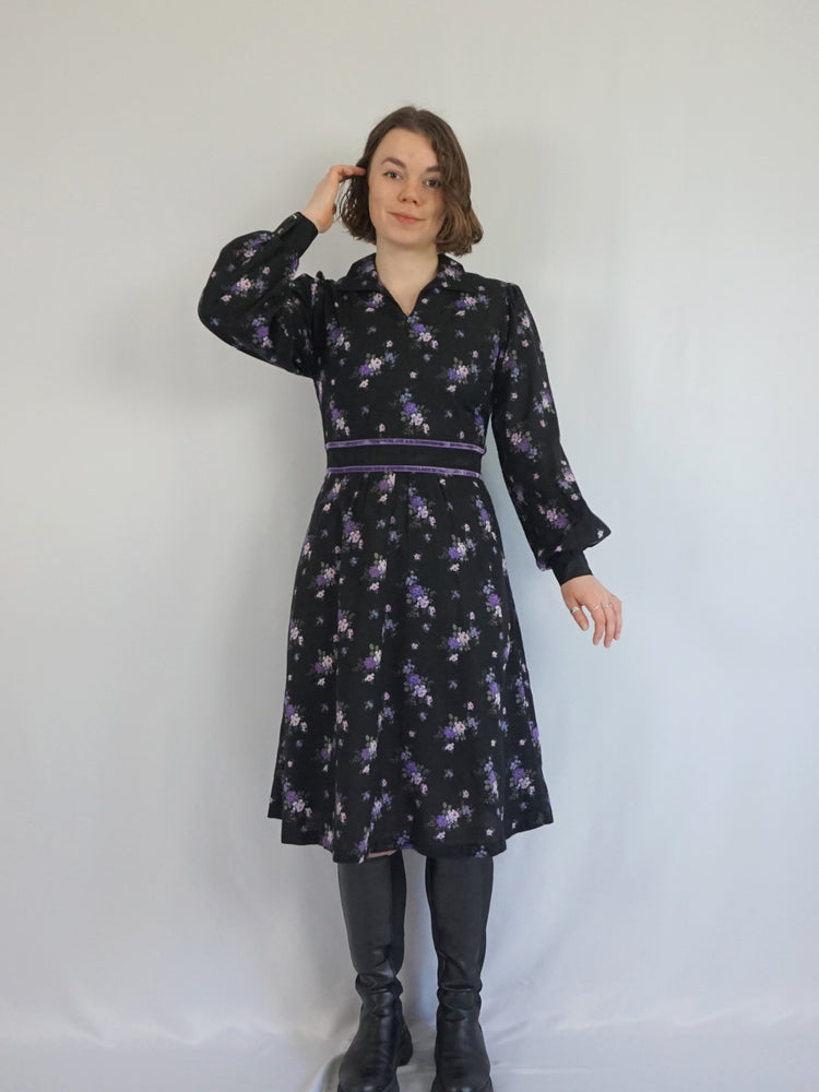 Black Ditsy Floral Dress - M