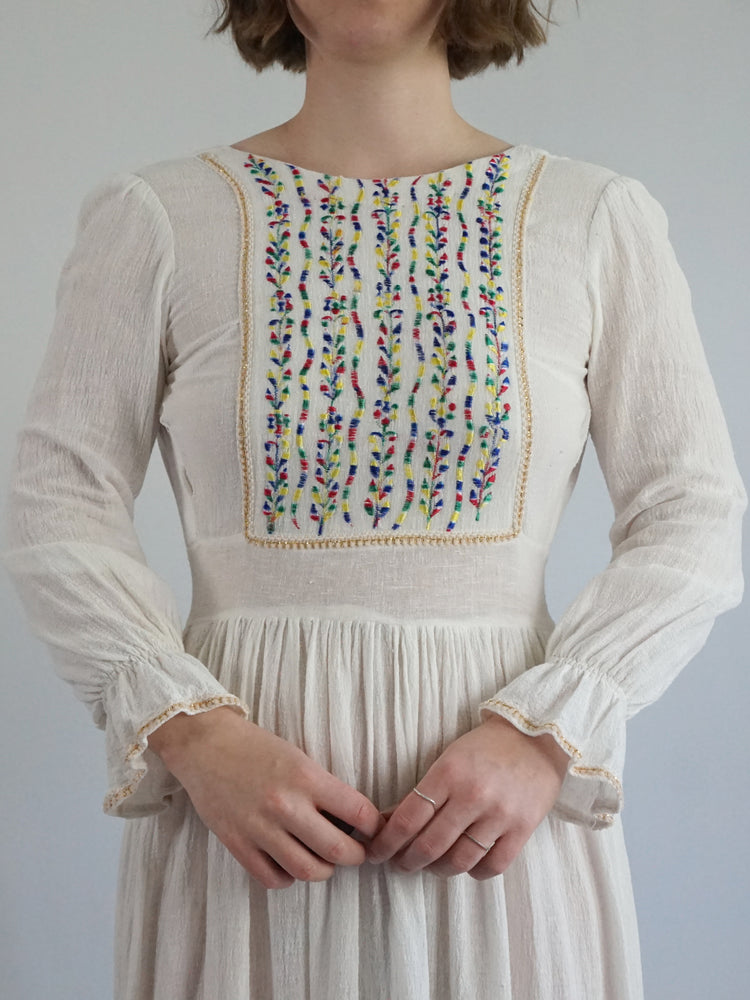 White Indian Cotton Embroidered Dress - XS