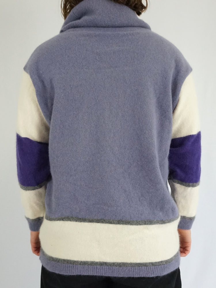 Super Soft Lilac & White Turtleneck - L